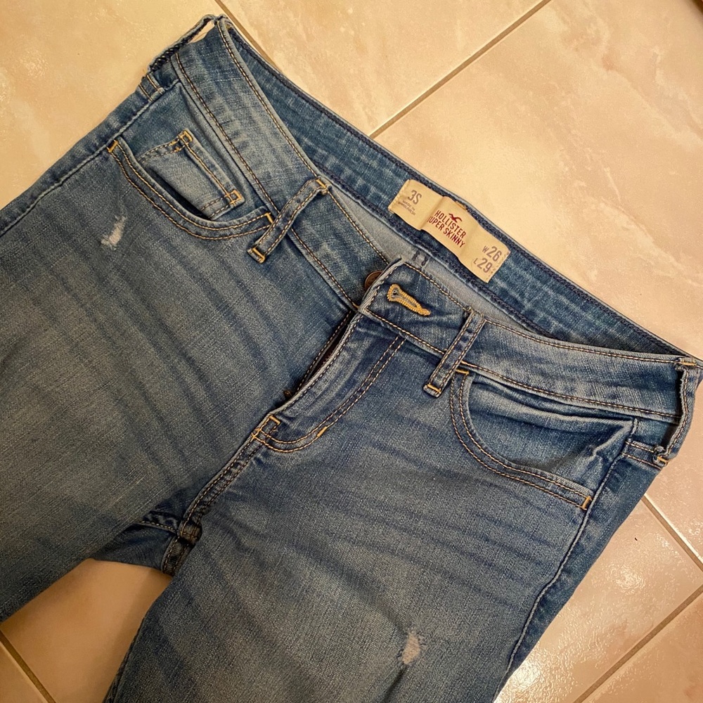 Hollister Ripped Skinny Jeans